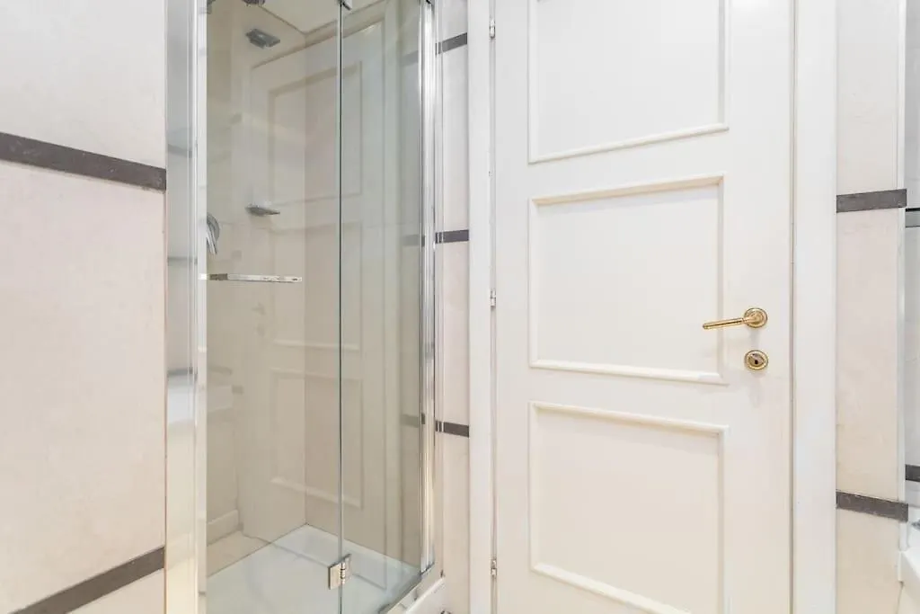 Sant'Andrea - Opulence Apartment Ρώμη 0*,
