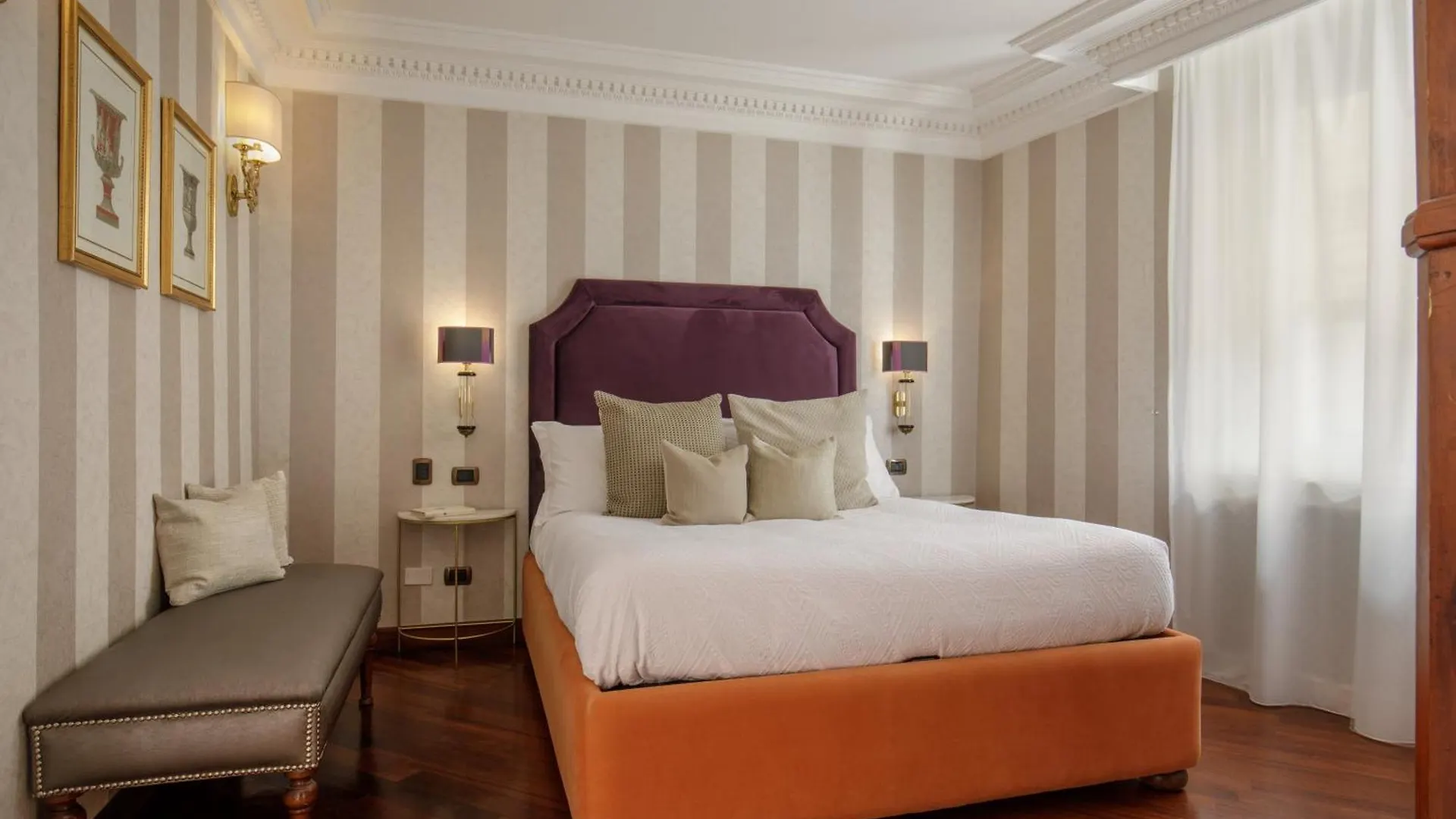 Sant'Andrea - Opulence Apartment Rome 0*,  Italy